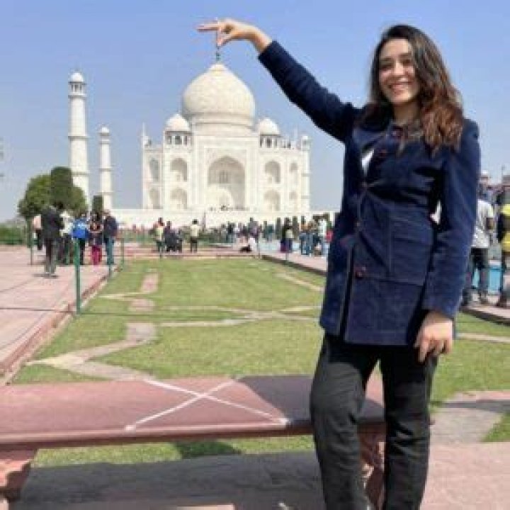 Aanchal Singh Height, Weight, Age, Boyfriend, Facts, Biography