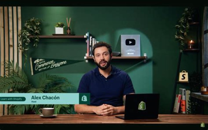 Alex Chacon Youtuber overview