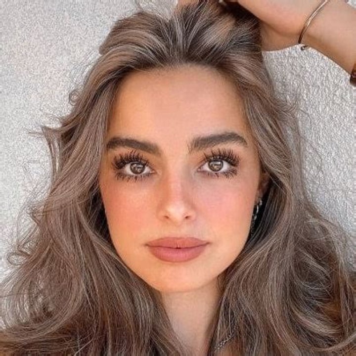 Alia Shawkat Height, Weight, Age, Boyfriend, Family, Facts, Biography