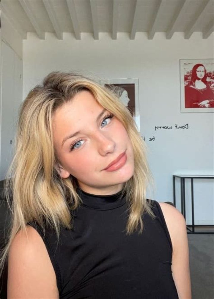 Anais Mariani Height, Weight, Age, Facts, Family