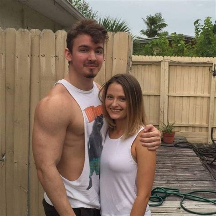 Anna Louise (YouTuber) Height, Weight, Age, Body Statistics