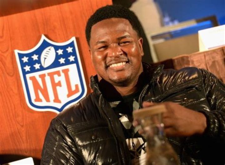 Bryant McKinnie Net Worth | Celebrity Net Worth