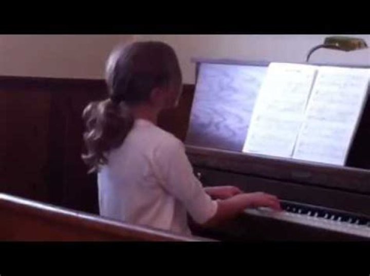 Can Emma Watson Play Piano?