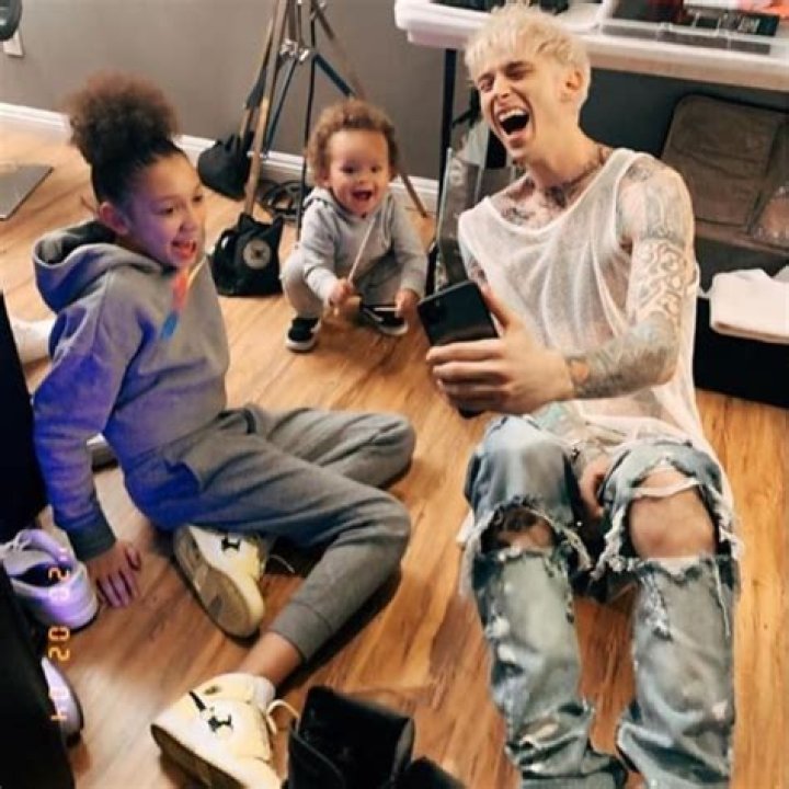 Casie Colson Baker Height, Weight, Age, Family, Facts, Biography