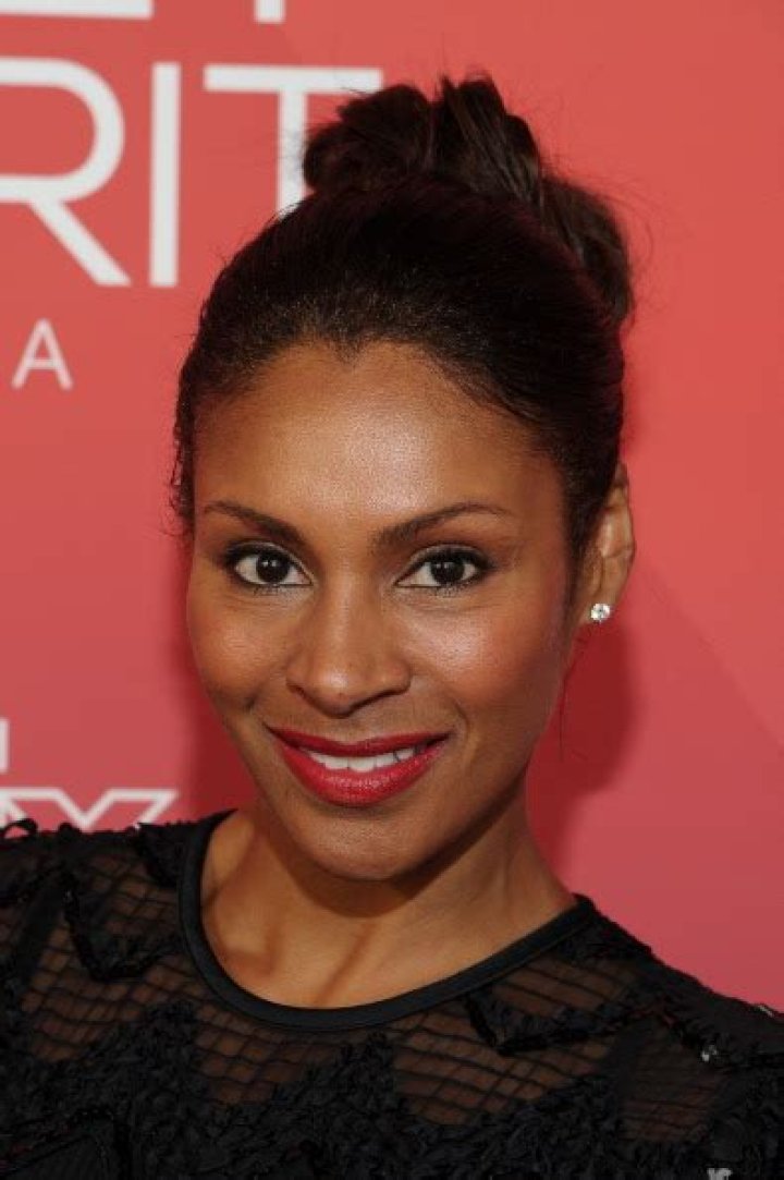 Chenoa Maxwell Net Worth | Celebrity Net Worth