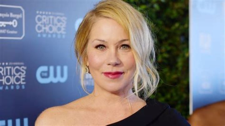 Christina Applegate's MS Diagnosis: A Timeline of Her Illness