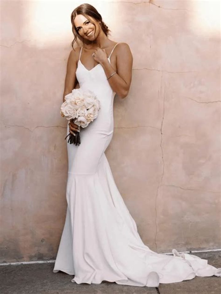 Clare Crawley's Wedding Dress Got Stolen During Hawaiian Vacation