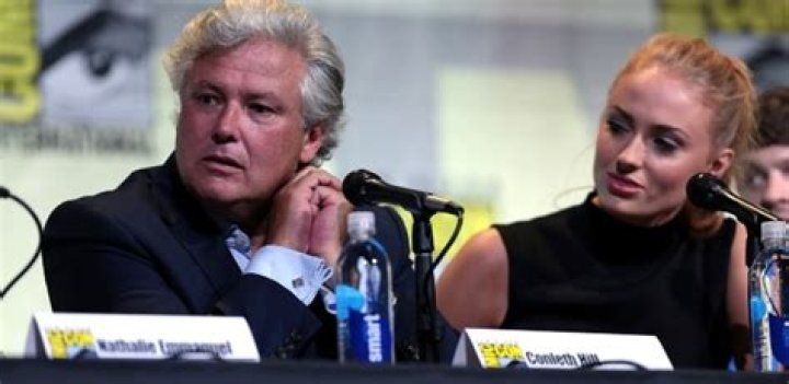 Conleth Hill Height, Weight, Age, Girlfriend, Family, Facts, Biography