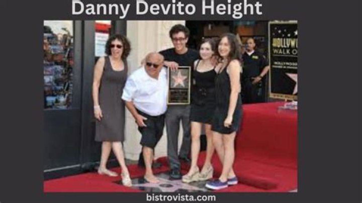 Danny DeVito Height, Weight, Age, Spouse, Family, Facts, Biography