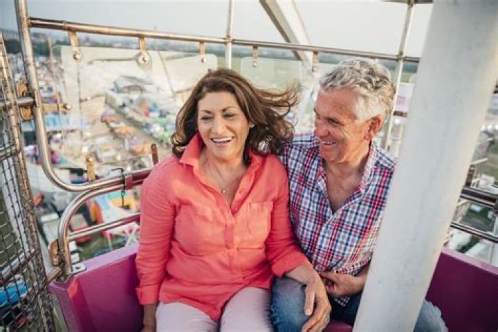 Dating Over 40? Here Are 40 Amazing Expert-Backed First Date Ideas
