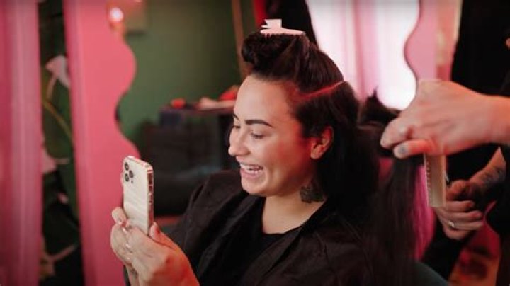 Demi Lovato Explains the Emotional Reason She Chopped Off Her Hair