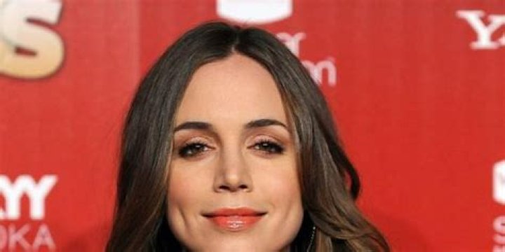 Eliza Dushku Net Worth | Celebrity Net Worth