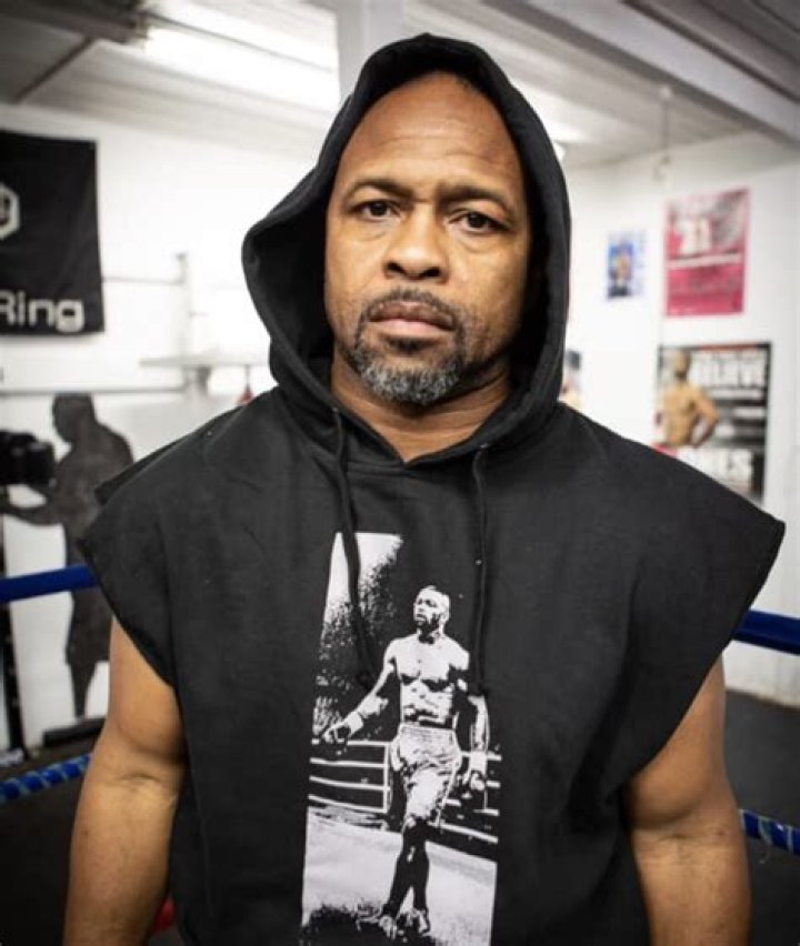 Former Boxer and Rapper Roy Jones Jr. Net worth, Can't be touched, Bio, Record, Wife