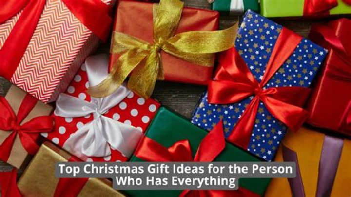 Gifting Expert Recommends the 6 Best Presents for People Who 