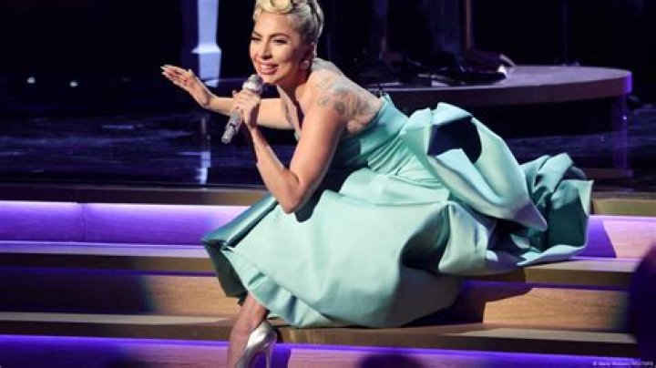 Is Lady Gaga Left-Handed?