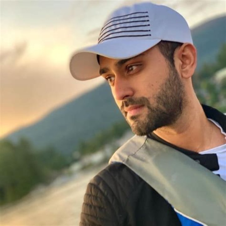 Kapil Talwalkar Height, Weight, Age, Girlfriend, Biography, Family