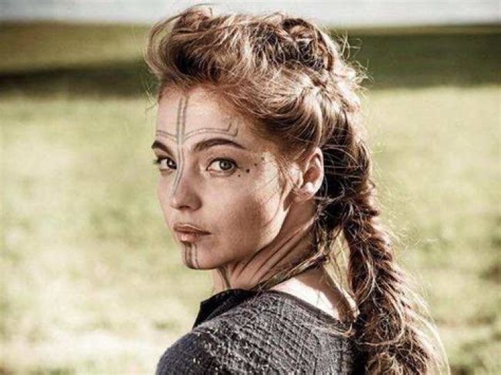 Liana Cornell Height, Weight, Age, Body Statistics
