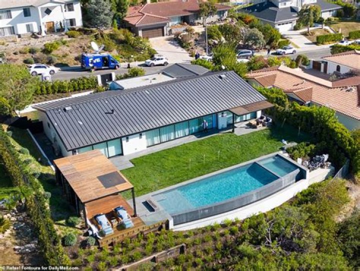 Los Angeles Clipper Paul George Just Bought Former Clipper DeAndre Jordan's Pacific Palisades House For $16.1 Million