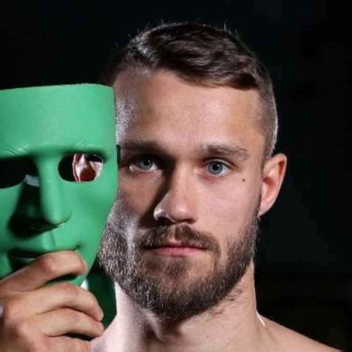 Niklas Stolze UFC Career Stats, Salary, and Net worth (Bio, Age, Family, Affair, Relationship)