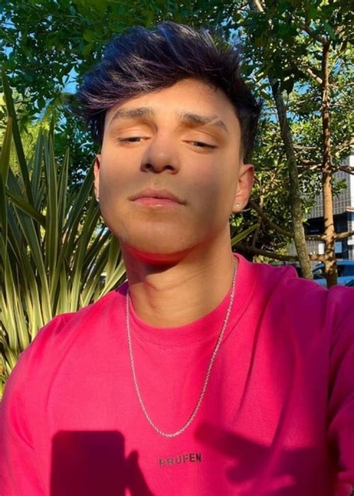 Nobru (Bruno Goes) Height, Weight, Age, Body Statistics