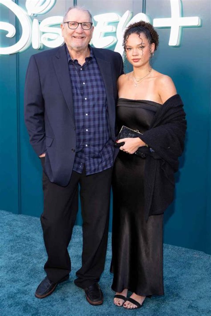 Paul O'Neill Bio - net worth, salary, relationship, married, wife, affair, children, career, age, family, girlfriend, height