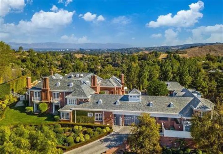 Phoenix Suns Center Tyson Chandler's Hidden Hills Home Going For $9.995 Million
