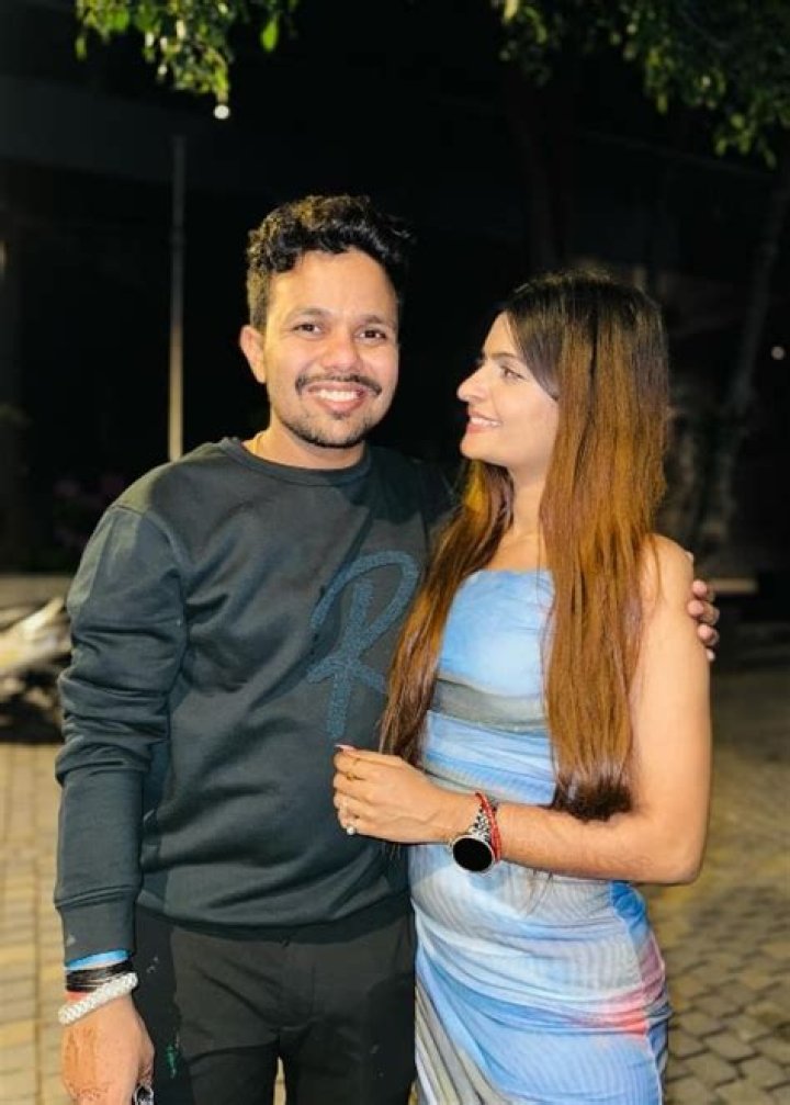 Robin Jindal (Oye Indori) Height, Weight, Age, Wife, Family