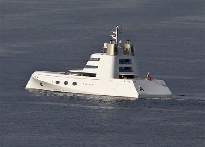 Russian Billionaire Selling $300 Million Luxury Yacht – After Building Another For $450 Million!