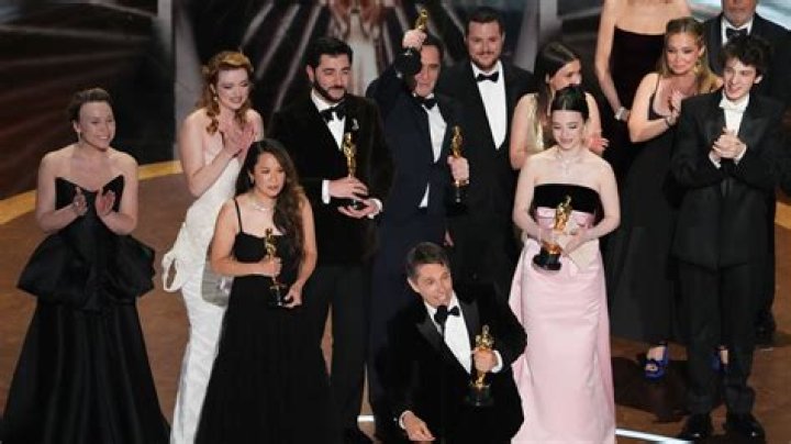 See Adele's Rare Appearance at an Oscars After Party