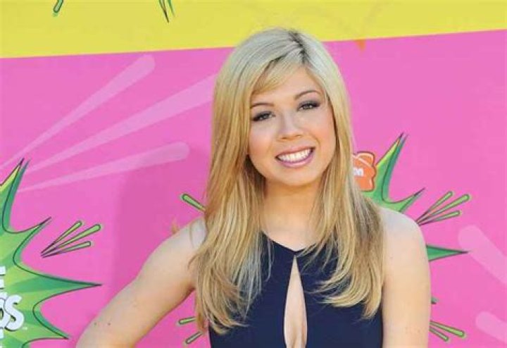 This Former Child Star Quit Acting Because She Was 