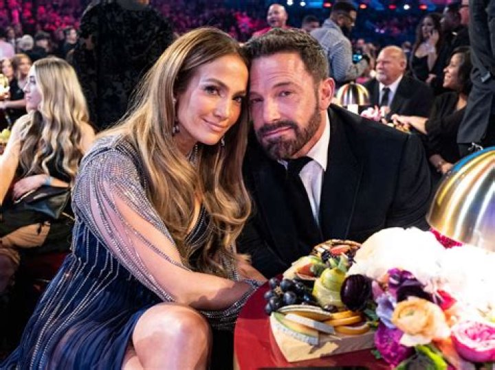 Watch Jennifer Lopez Fight Back Tears While Accepting Her Latest Award