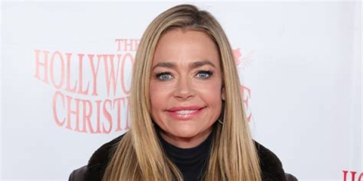 Who is Cass Olholm Dating Now?