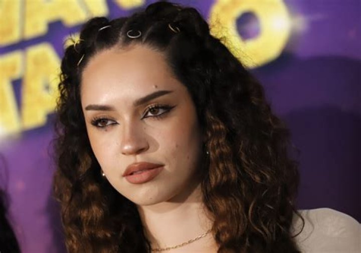 Who is Daniela Sea Dating Now