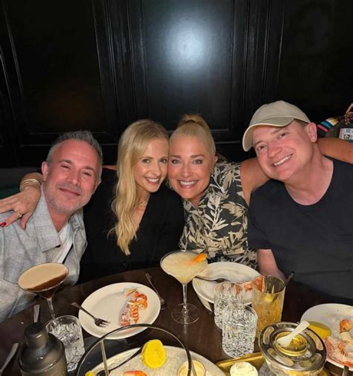 Who is Douglas Fraser Dating Now?