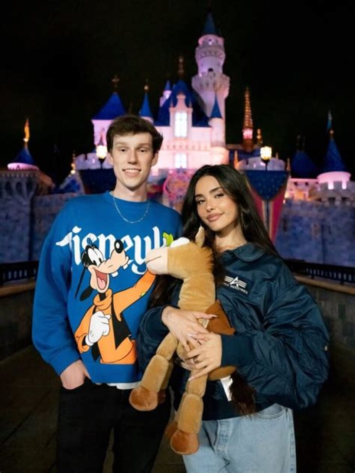 Who is Madison Hu Dating Now