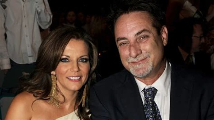 Who is Martina McBride Dating Now