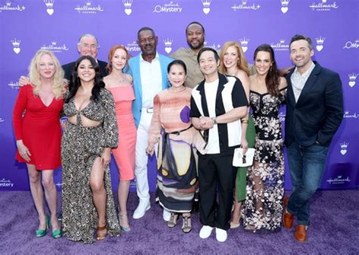 Who is Ser'Darius Blain Dating Now